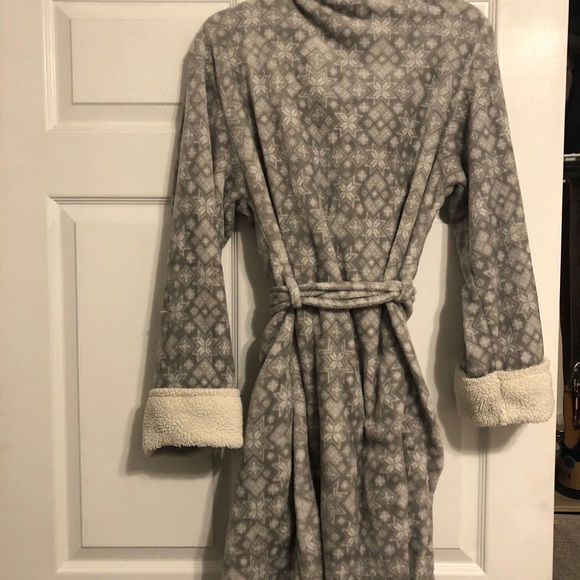 Bathrobe - Picture 2 of 2